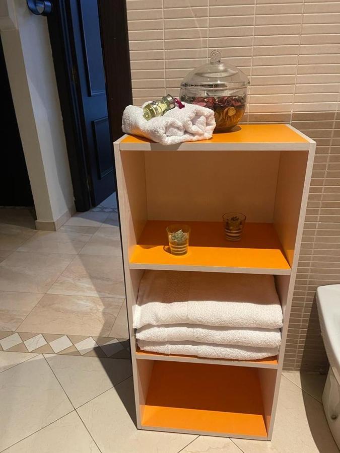 Magnifique Appartement Spacieux Confort Propre Familial 2 Chambres Salon Et Salle A Manger A 20Mn A Pied De Place Jemaa El Fina 4 Piscines Dans Espace De Golf A 12 Mn En Voitures L Entree Est Gratuit Pour La Clientele Ouvert Entre 10H Et 20H Marakéš Exteriér fotografie