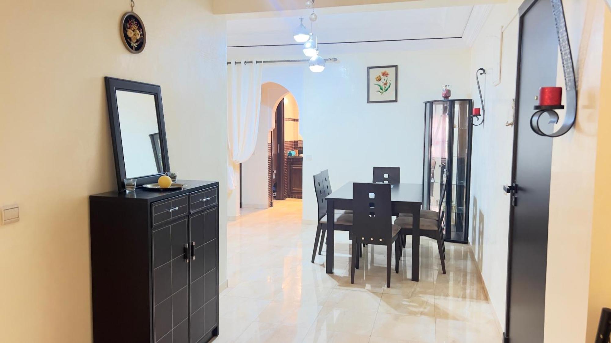 Magnifique Appartement Spacieux Confort Propre Familial 2 Chambres Salon Et Salle A Manger A 20Mn A Pied De Place Jemaa El Fina 4 Piscines Dans Espace De Golf A 12 Mn En Voitures L Entree Est Gratuit Pour La Clientele Ouvert Entre 10H Et 20H Marakéš Exteriér fotografie